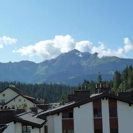 Ferienwohnung Murschetg Laax Zimmer foto