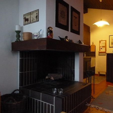 Ferienwohnung Murschetg Laax Zimmer foto