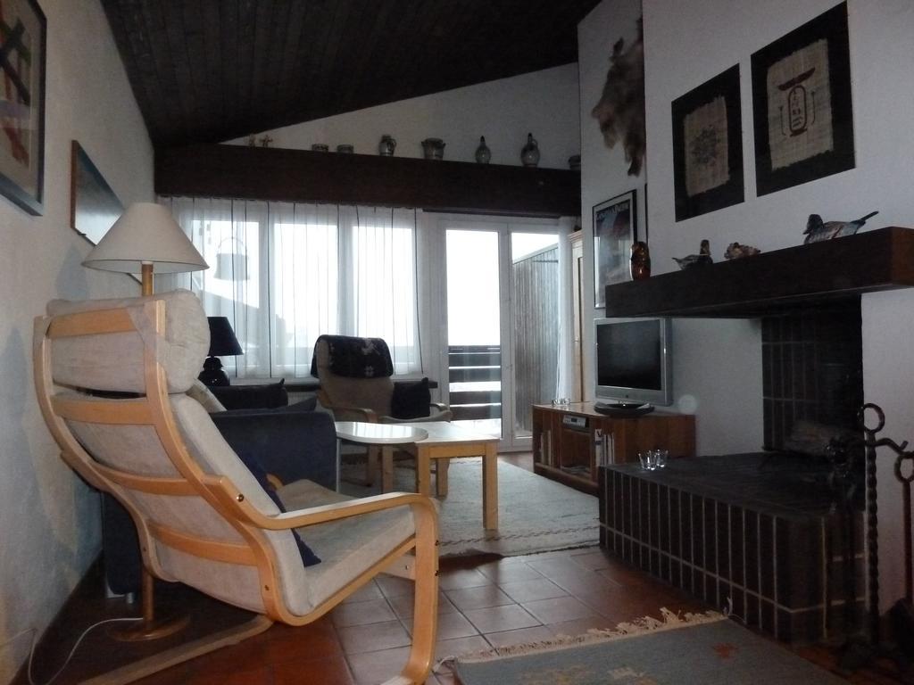 Ferienwohnung Murschetg Laax Zimmer foto