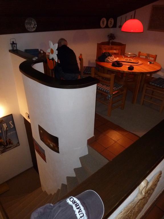 Ferienwohnung Murschetg Laax Zimmer foto